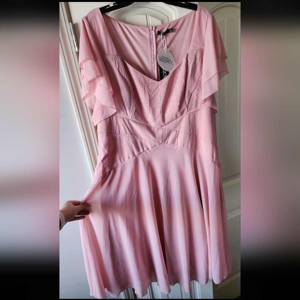 Angel sleeve chiffon midi dress